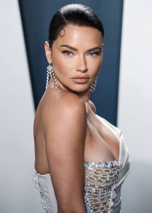 阿德里亚娜·利马（Adriana Lima）参加了2020年的虚荣博览会奥斯卡派对。信用：PA“width=