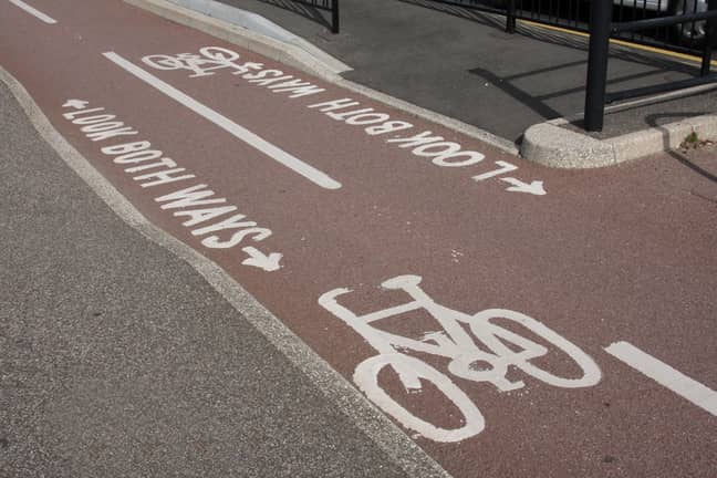 居民不认为骑自行车的人甚至在使用新的周期路径。信用：Alamy
