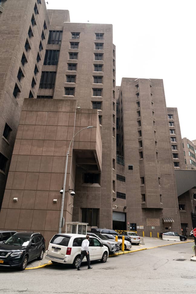 大都市惩教中心指控性贩运者杰弗里·爱泼斯坦（Jeffrey Epstein）自杀。信用：Alamy