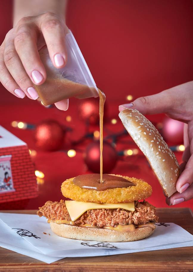 KFC的肉汁汉堡看起来史诗。信贷：肯德基