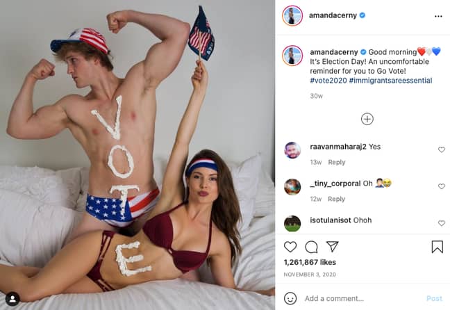 阿曼达·塞尼（Amanda Cerny）和洛根·保罗（Logan Paul）在照片中敦促人们在美国选举中投票（信用：Instagram/amandacerny）