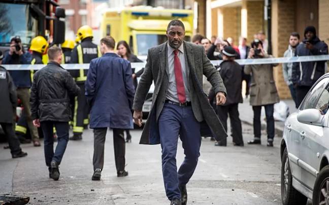 路德的伊德里斯·埃尔巴（Idris Elba）。学分：BBC