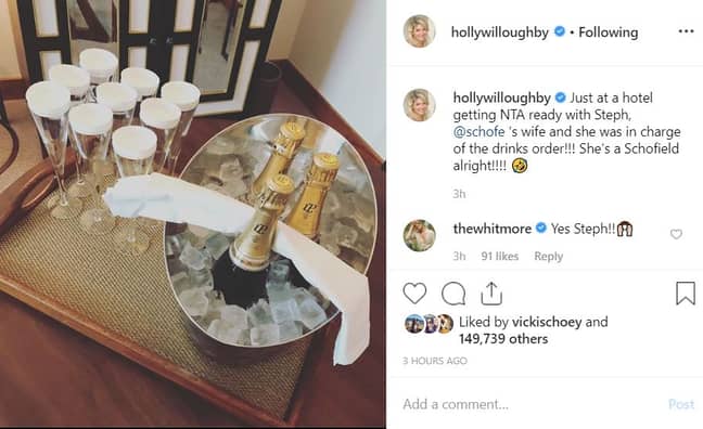 霍莉·威洛比（Holly Willoughby）开始早点喝酒。信用：Instagram