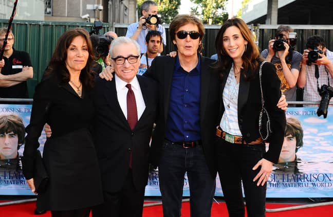 奥利维亚·哈里森（Olivia Harrison），马丁·斯科塞斯（Martin Scorsese），保罗·麦卡特尼（Paul McCartney）爵士和南希·舍维尔（Nancy Shevell）在乔治·哈里森（George Harrison）的首映式上：生活在物质世界中。信用：PA