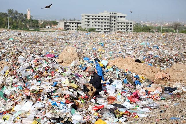 巴基斯坦伊斯兰堡的垃圾转储网站。信用：PA