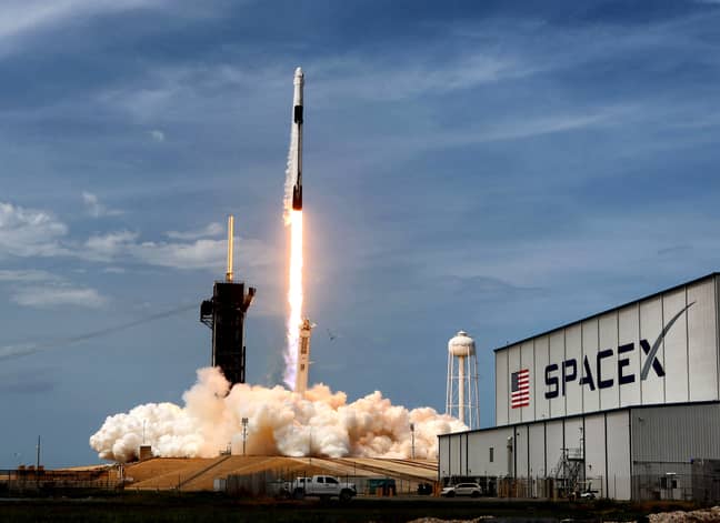 SpaceX的Falcon 9将宇航员道格·赫利（Doug Hurley）和鲍勃·贝恩肯（Bob Behnken）带到了国际空间站。信用：PA