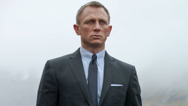 真正的丹尼尔·克雷格（Daniel Craig）饰演詹姆斯·邦德（James Bond）。信用：哥伦比亚图片“width=