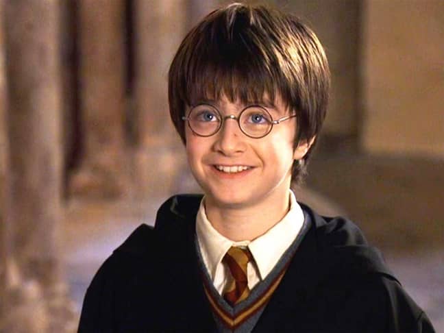 拉德克利夫（Radcliffe）为哈利·波特（Harry Potter）。信用：华纳兄弟“width=