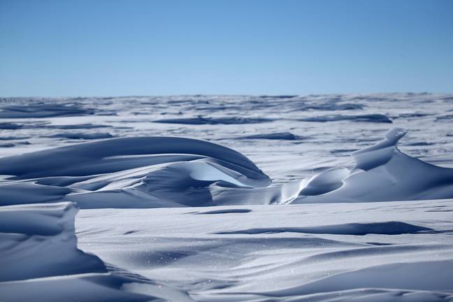 一项研究发现，南极的变暖比地球其他地方快三倍。信用：PA