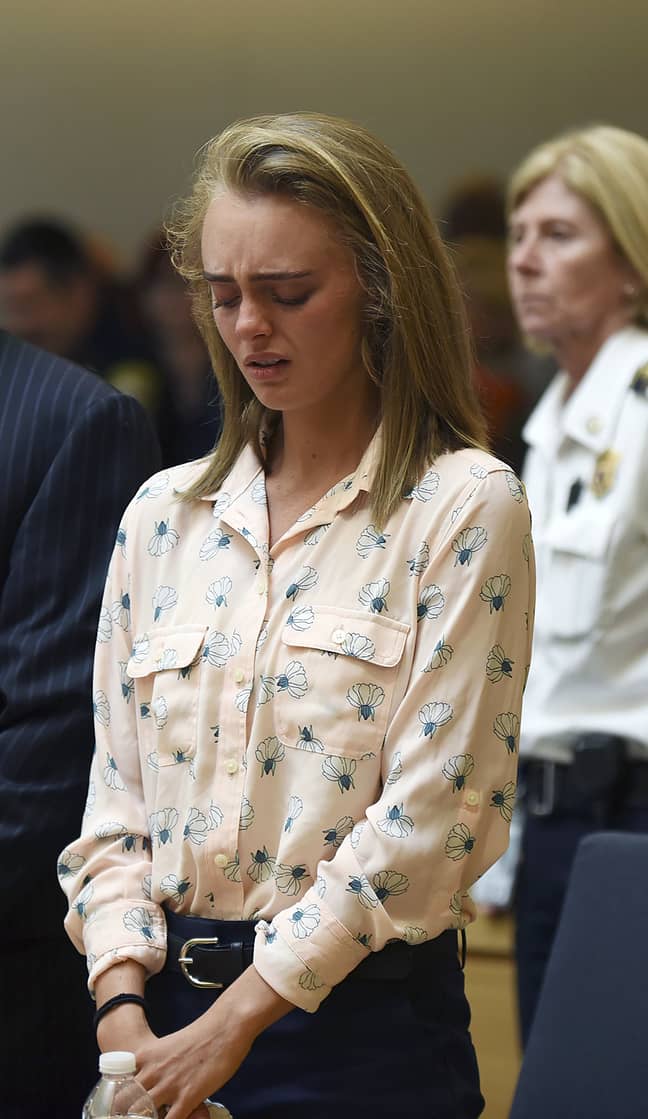 米歇尔·卡特（Michelle Carter）被判犯有非自愿杀人罪后哭泣。信用：PA