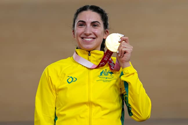 澳大利亚的佩奇·格雷科（Paige Greco）赢得了自行车赛道女子C1-3 3000m个人追求后获得金牌