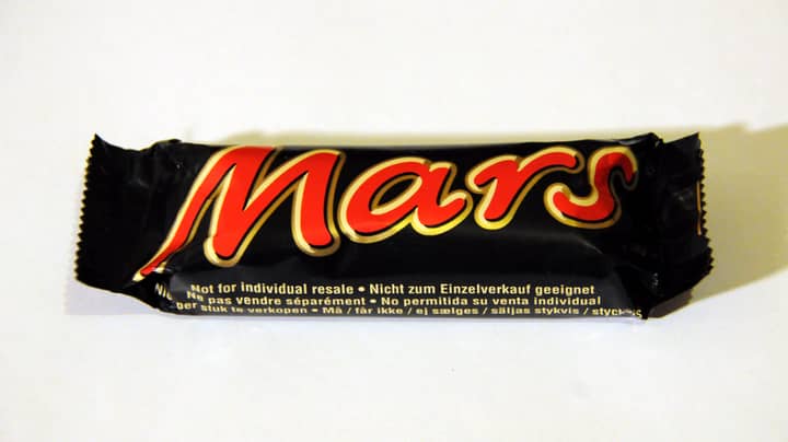 火星推出了低热量的巧克力棒，这是20年来的首款新产品“width=