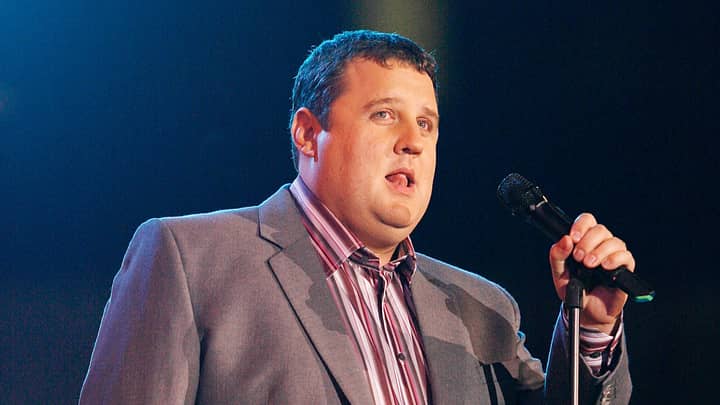 彼得·凯（Peter Kay）三年来首次登台