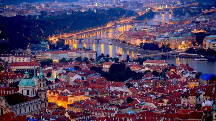 布拉格被评为世界上最美丽的城市