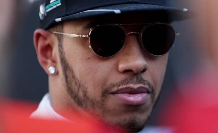 警方正在对刘易斯·汉密尔顿（Lewis Hamilton）进行拍摄