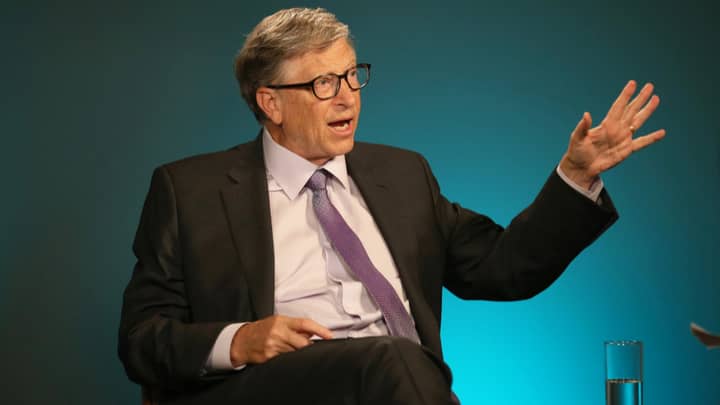 比尔·盖茨（Bill Gates）预测，2021年的情况何时会恢复正常“width=