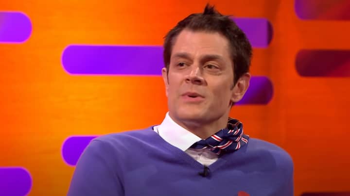 公驴明星约翰尼·诺克斯维尔（Johnny Knoxville）曾经在特技中打破了他的阴茎