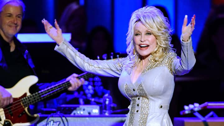 多莉·帕顿（Dolly Parton）想在她75岁生日的《花花公子》上封面