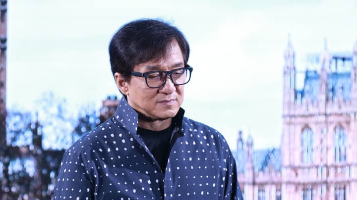 杰基·陈（Jackie Chan）讨论了新回忆录中的“讨厌的混蛋”