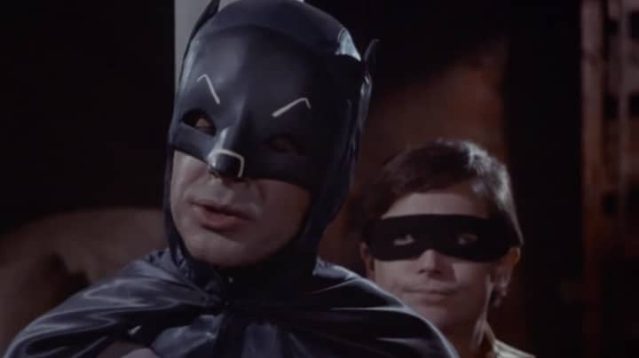 蝙蝠侠出演了有关1970年代性别薪酬差距的视频，这很奇怪
