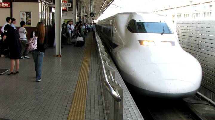 日本火车提前25秒发车，日本火车公司为此道歉