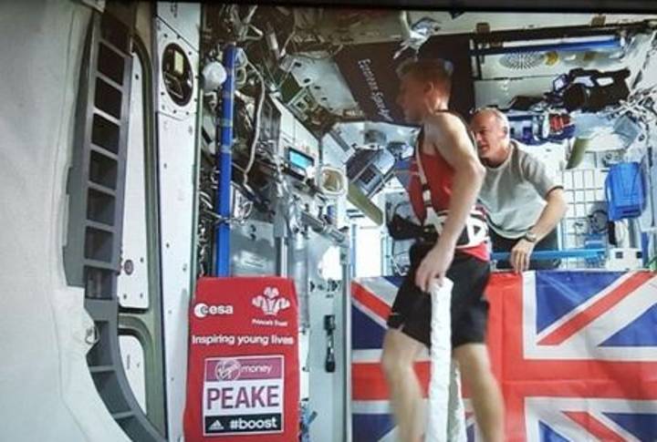 Tim Peake在太空中跑了伦敦马拉松马拉松马拉松，因为他从不休息