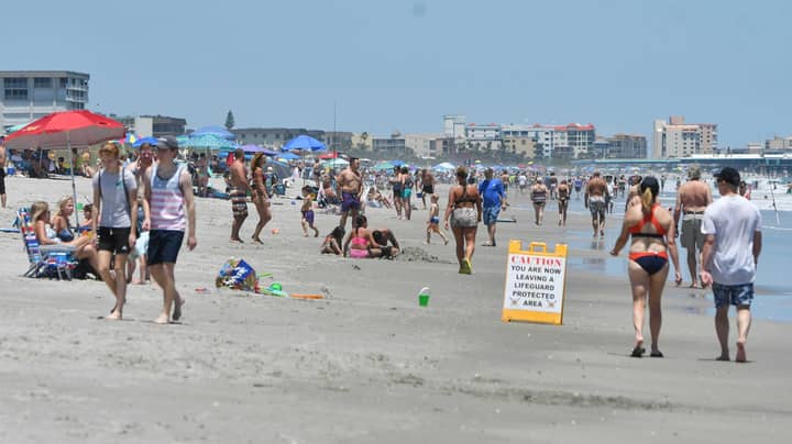 锁定措施轻松后，人们在佛罗里达海滩上留下6,000公斤垃圾