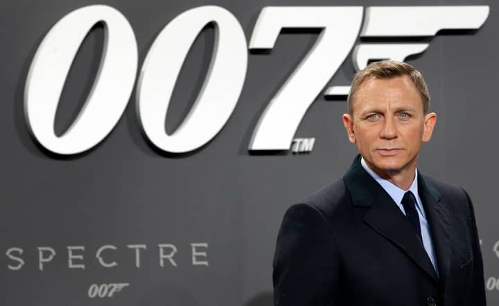 找出詹姆斯·邦德（James Bond）杀死，喝和女人最多的哪个