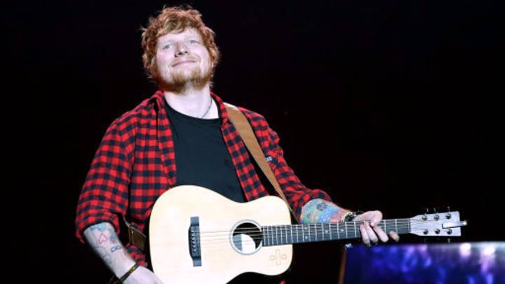 从2011年的Ed Sheeran的推文展示了他来了多远