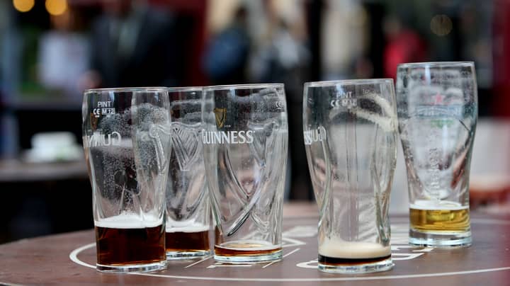 英国酒吧错过了在复活节银行假日周末销售了8500万品脱