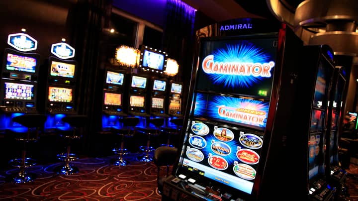 悉尼赌场在12岁女孩抓到玩机器后罚款60,000美元