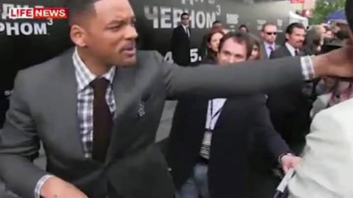 威尔·史密斯（Will Smith）曾经拍了一个试图亲吻他的“记者”