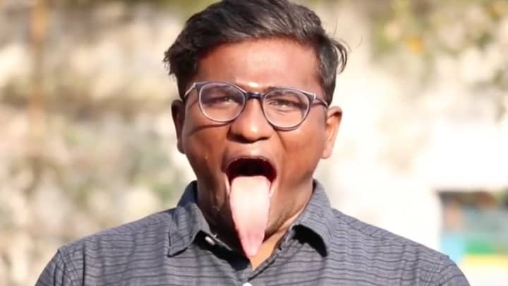 世界上最长的舌头的人可以用它做惊人的事情