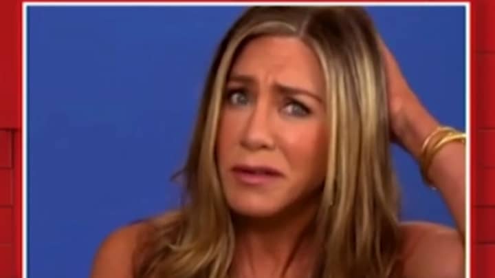 观众在詹妮弗·安妮斯顿（Jennifer Aniston）的“尴尬”采访中留下的一场演出“width=