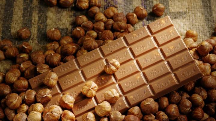 瑞士莲今年将推出新的素食巧克力棒系列”width=