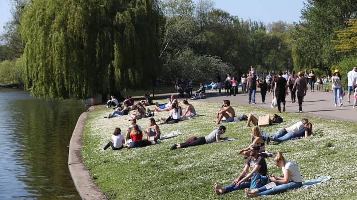 英国定于“ 12年来最热的夏天”