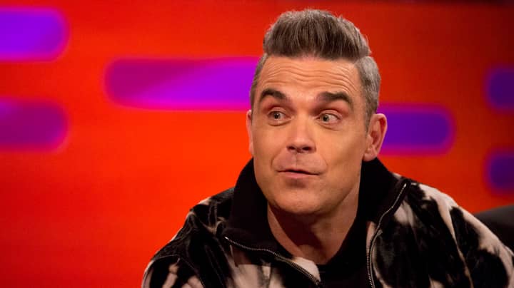 Robbie Williams曾经在他的汽车的靴子上隐藏着一个香料女孩“width=