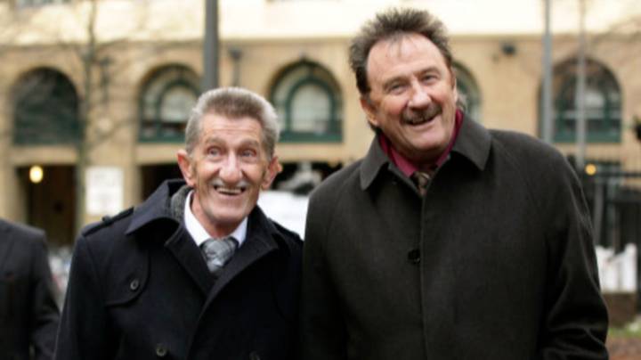 “ Chucklevision”现在在BBC iPlayer上为Barry Chuckle致敬