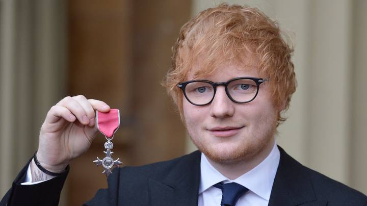 Ed Sheeran在白金汉宫颁发了MBE