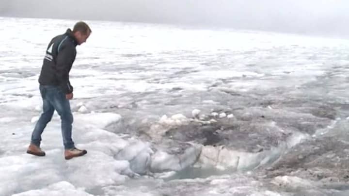 夫妇失踪了75年，在冰川中发现了冰冻