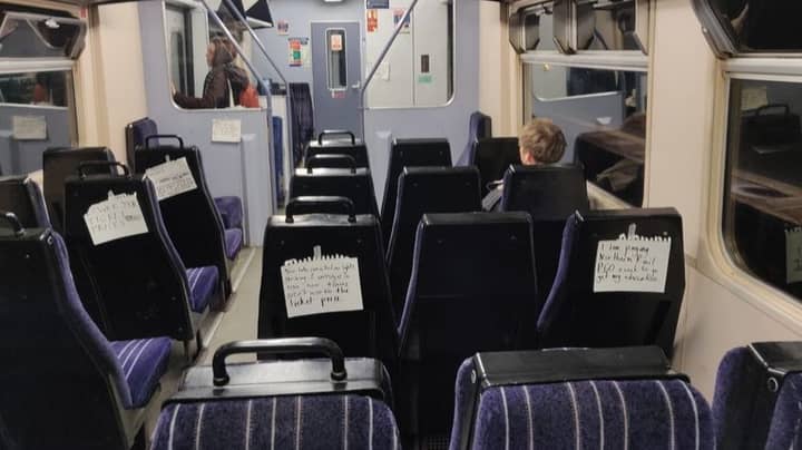 愤怒的通勤者在火车上留下笔记，告诉公司“下票价”“imgWitdh=