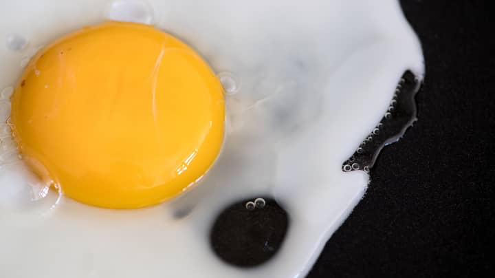 素食博主声称吃鸡蛋对您的健康要比吸烟还糟