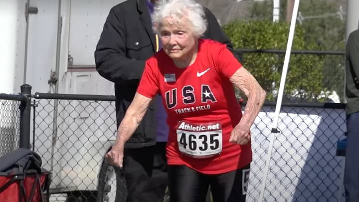 105岁的美国跑步者为100m冲刺创造了新的世界纪录 - 但感到失望的她并没有更快