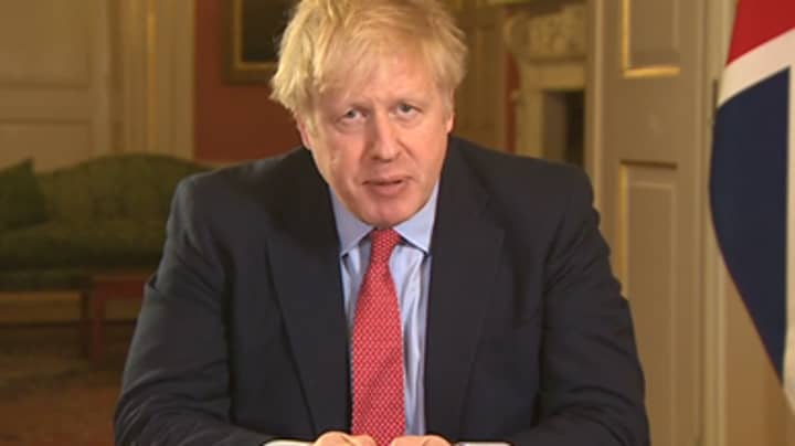 鲍里斯·约翰逊（Boris Johnson）将英国置于三周的锁定状态，并赋予警察额外的权力