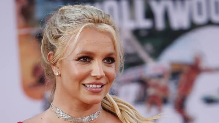 布兰妮·斯皮尔斯（Britney Spears）的律师指控杰米·斯皮尔斯（Jamie Spears）未经同意从她的遗产中支付了500,000美元